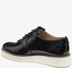 Mitzi Kiltie Oxford